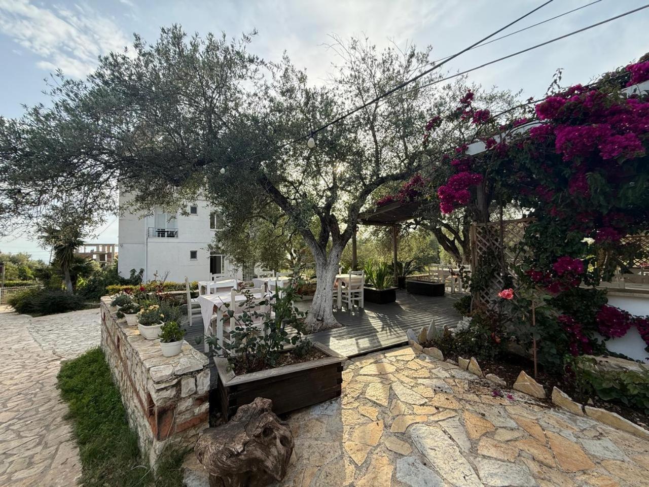 Hotel Stolis Himara Kültér fotó