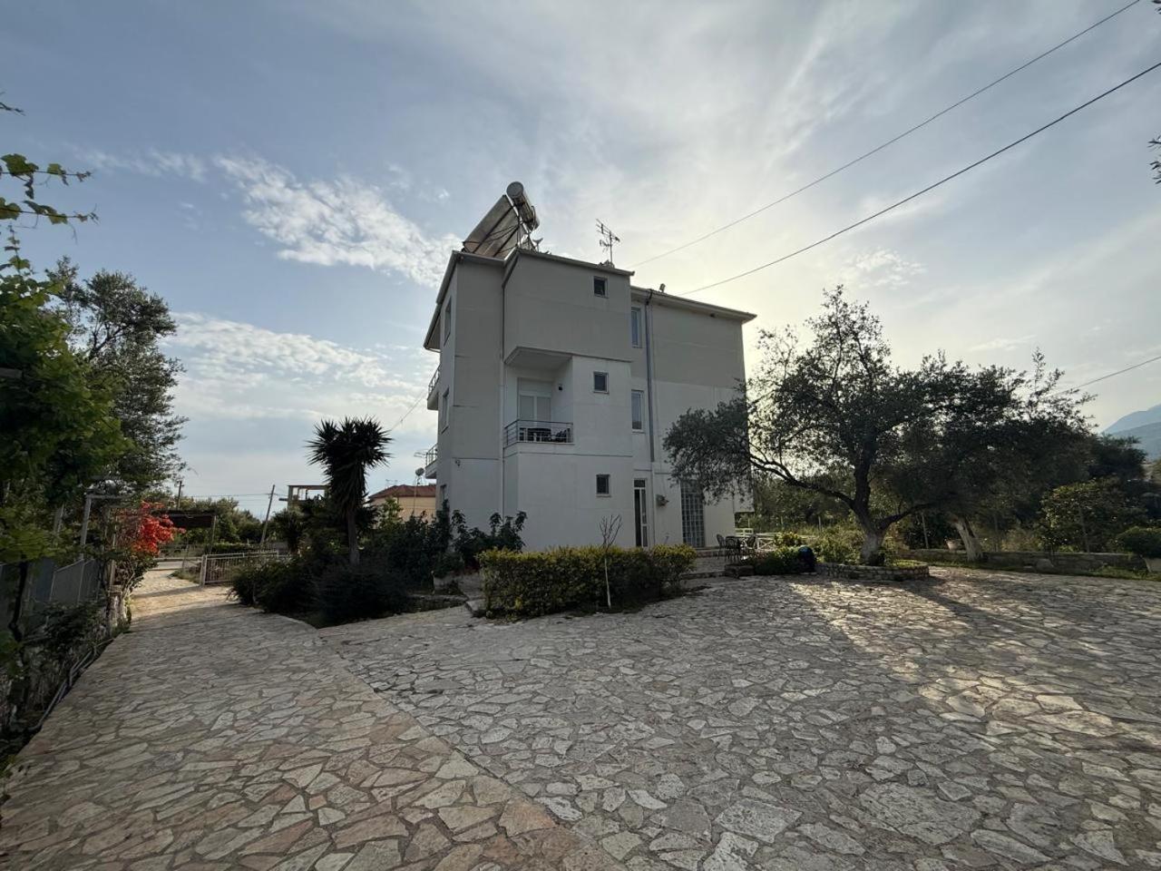 Hotel Stolis Himara Kültér fotó