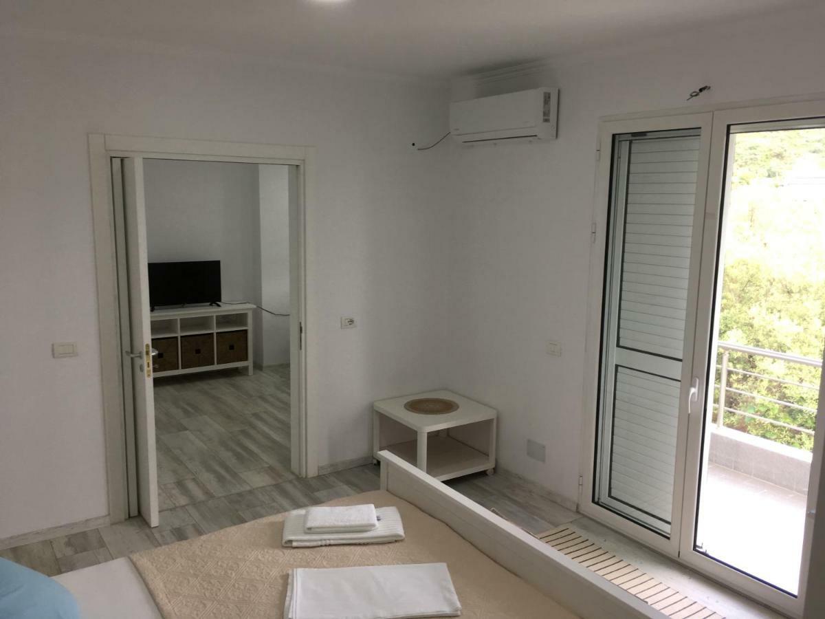 Hotel Stolis Himara Kültér fotó